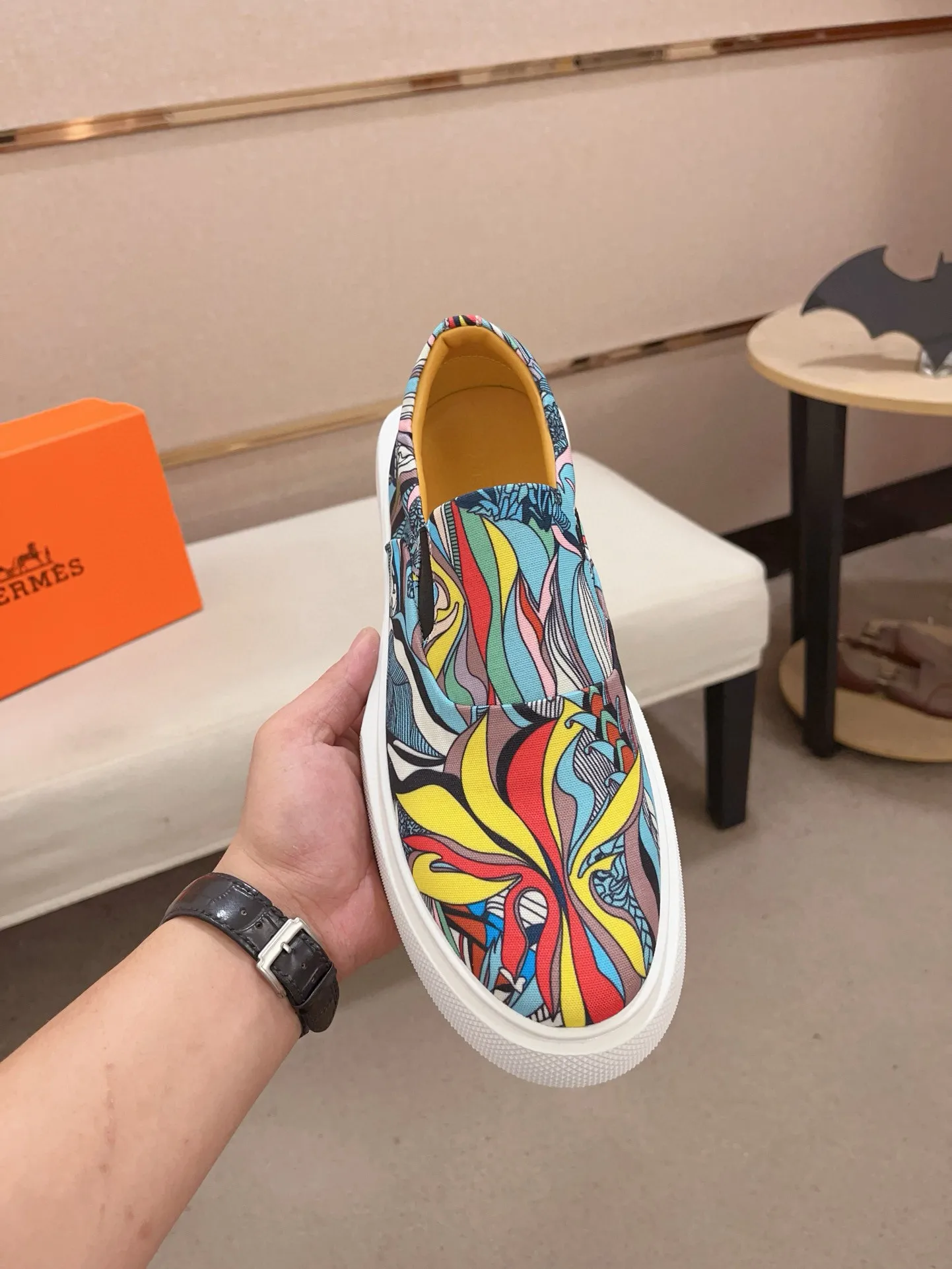 Men's clothing and shoes💰: 442💰《HERMES》【Classic original single version】Hermès; top 🔝purchase agent🔍🔍men's latest 🇺🇸 counter sales simultaneously, imported from Italy original ▲▲cowhide ▲▲ (high-end, nobility, class) ) Exquisite workmanship (Italian 🇮🇹 imported water-dyed 🐂 cowhide lining) sole: original sole provided by the original factory, ⚠️exclusive double-layer activity·TPR·rubber·combined molded outsole; super comfortable·wear-resistant·non-slip·environmental protection The real thing is more beautiful if you take the real thing (high quality, follow the order). You can enter and exit the counter at will * Number of yards: 38-44 (45 can be customized and cannot be returned or exchanged)